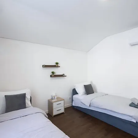 Aeris Panoramic View * Poljine